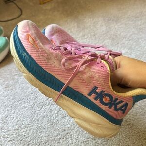Hoka Women’s Clifton 9 Running Shoes